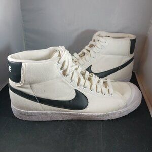 Nike Blazer Court SB White Black Swoosh Logo Shoes Size 13M